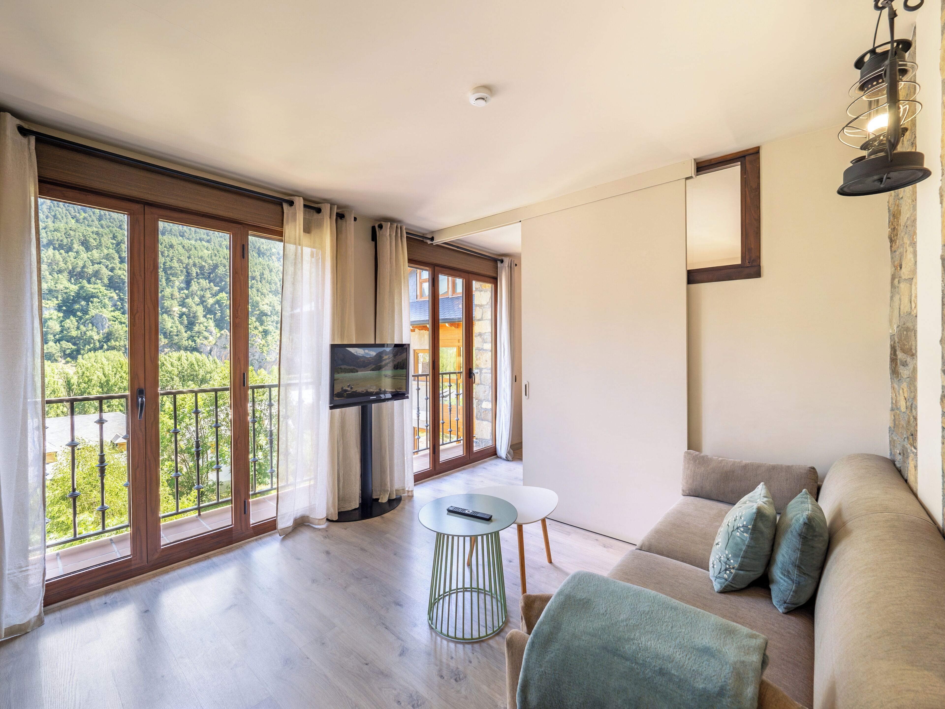 Comfort Apartment, 1 Bedroom | Premium bedding, down comforters, memory foam beds