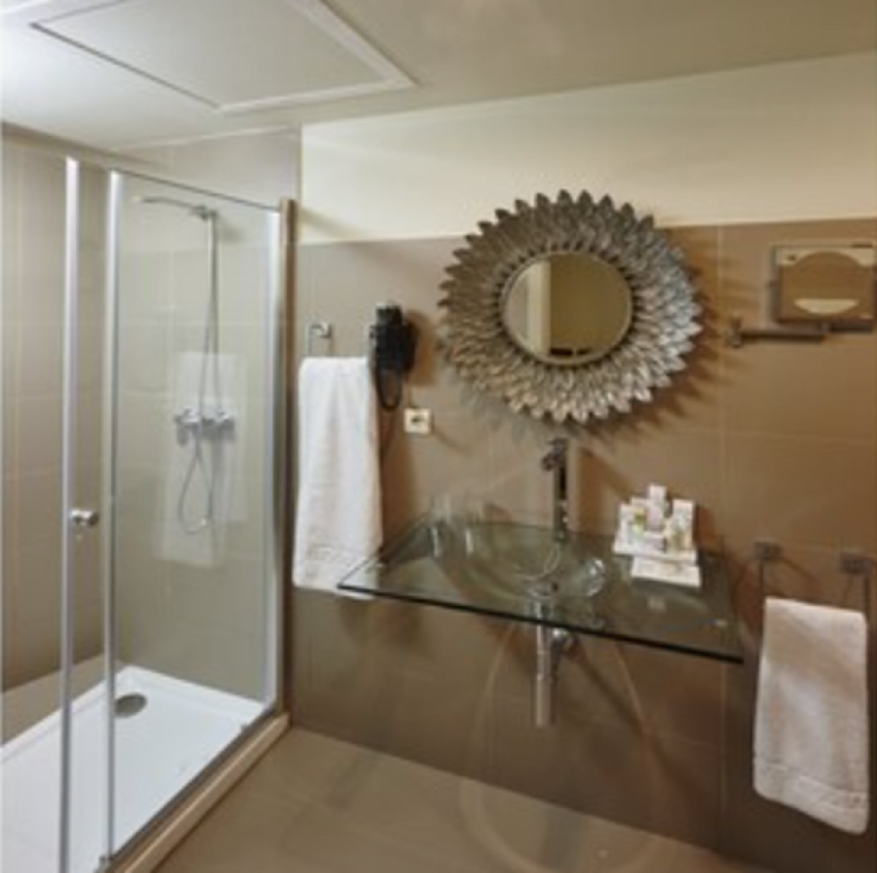 duplex, 2 bedrooms | bathroom | hair dryer, bidet, towels