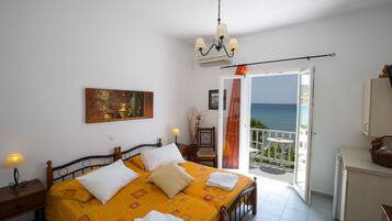 Double with sea view | Egyptian cotton sheets, premium bedding, soundproofing