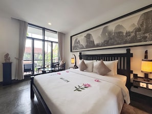 Premier Room, 1 King Bed, Balcony, Pool View | 1 bedroom, in-room safe, desk, laptop workspace