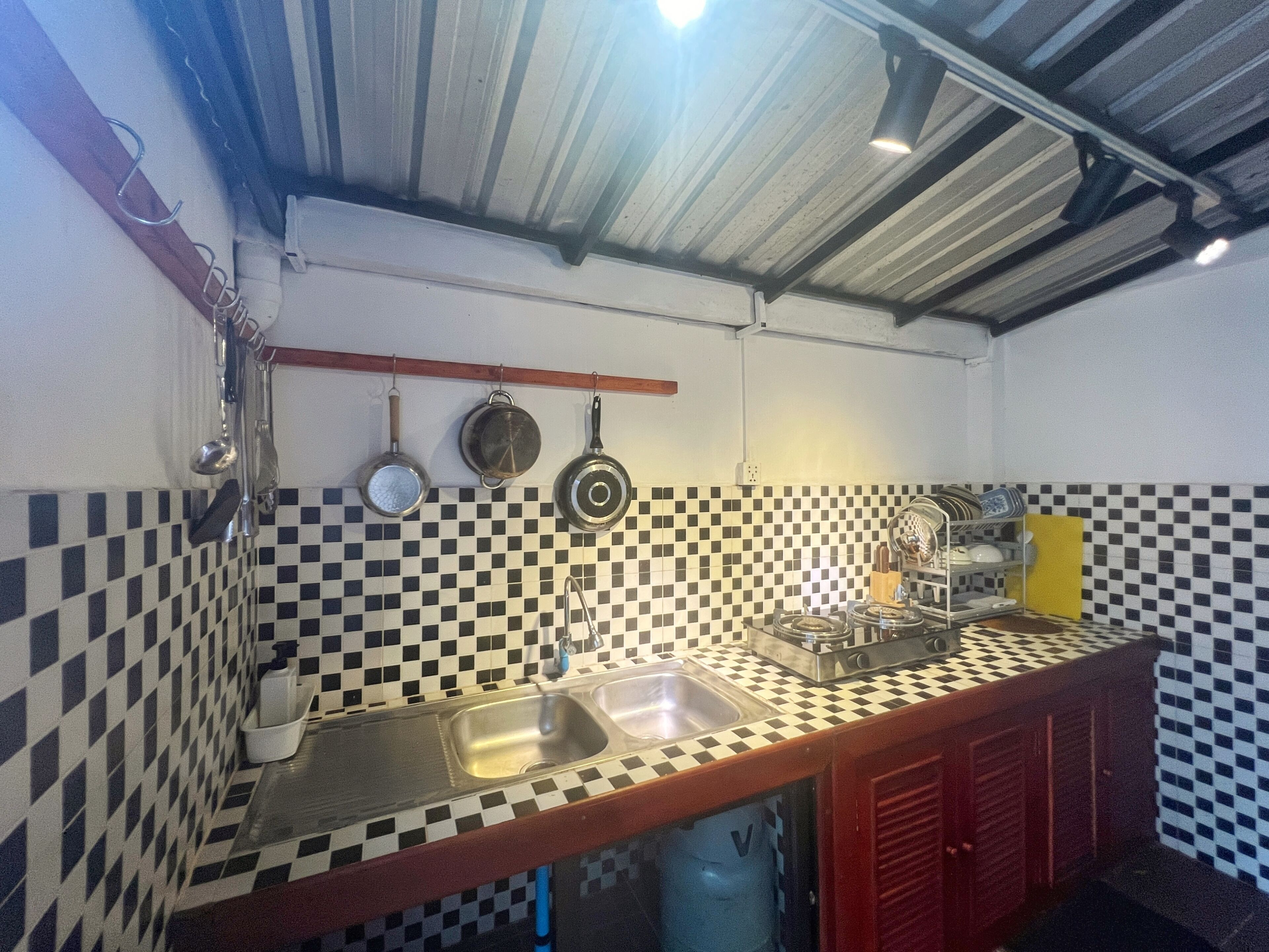 family villa | private kitchen | fridge, coffee/tea maker, electric kettle, toaster