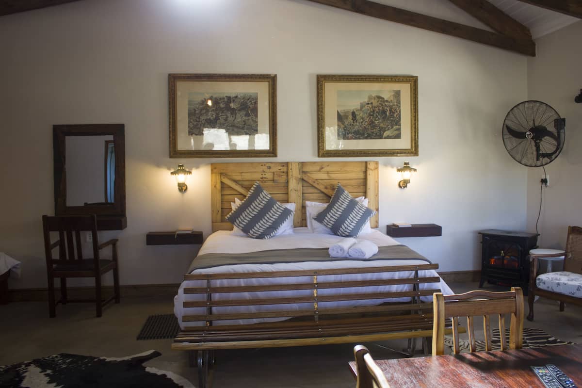 Comfort-Dreibettzimmer, 1 Schlafzimmer, Gartenblick | Hochwertige Bettwaren, individuell dekoriert, individuell eingerichtet