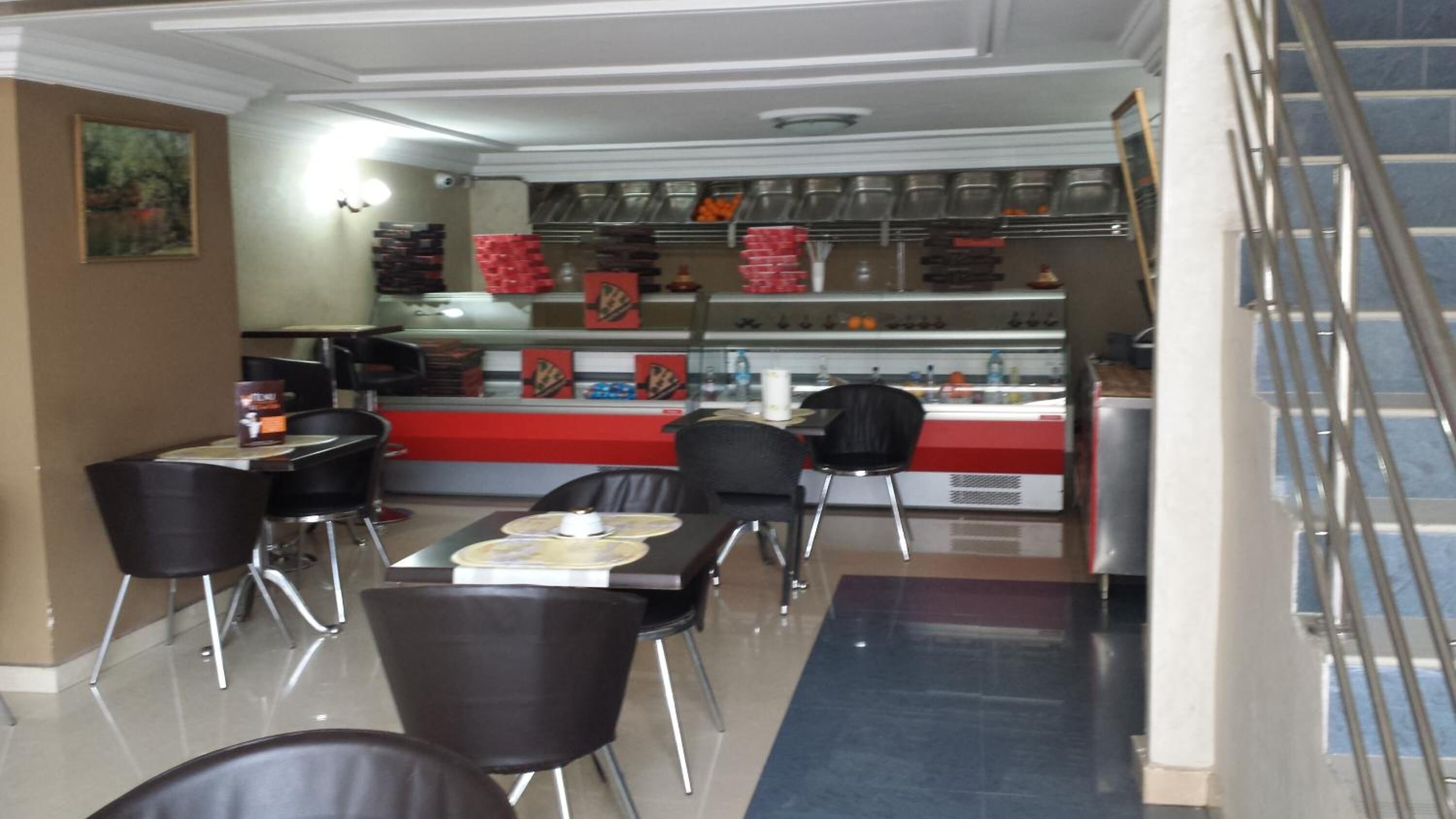 Phục vụ bữa sáng, bữa trưa, bữa tối, món Maroc 