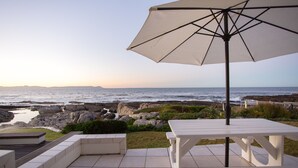 The Beach House (4) - Hermanus Whale View Beach House (Hermanus)