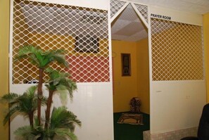 Check-in/check-out kiosk - Dana Hotel (Sharjah)