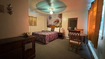 Habitación estándar, 1 cama Queen size | Escritorio, insonorización, camas extra y wifi gratis