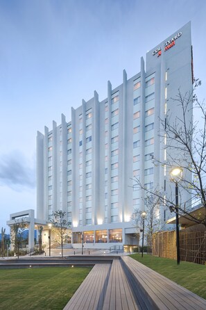 Front of property - evening/night