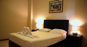 Rollaway beds, free WiFi, bed sheets, wheelchair access - Brest Amazon (Tarapoto)