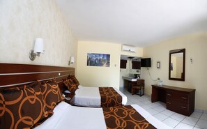 Superior Double Room | Iron/ironing board, free rollaway beds, free WiFi - Hotel York (Guamuchil)
