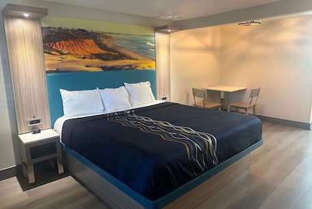 Deluxe Room, 1 King Bed, Non Smoking | View from room