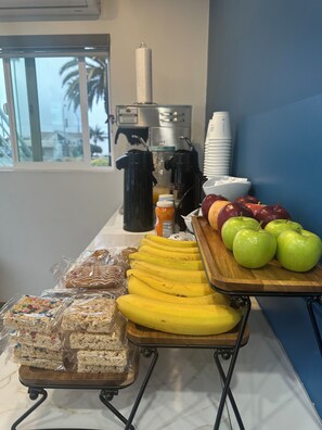 Free daily on-the-go breakfast  - Super 8 by Wyndham Oceanside Downtown (Oceanside)