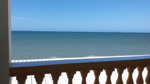Vista para praia/oceano