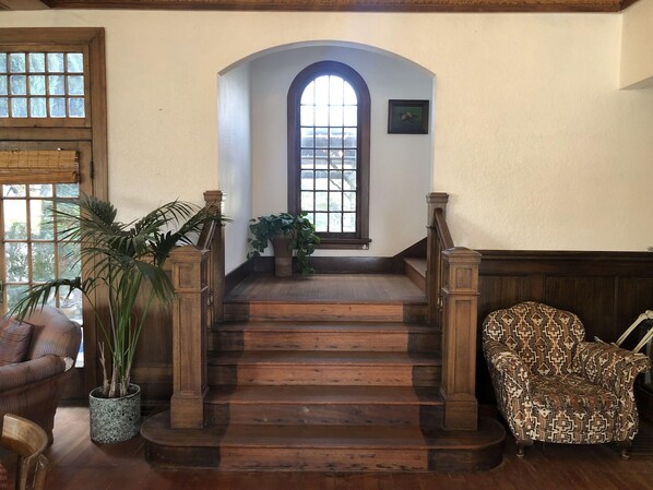 Lobby - Winnedumah Hotel (Independence)