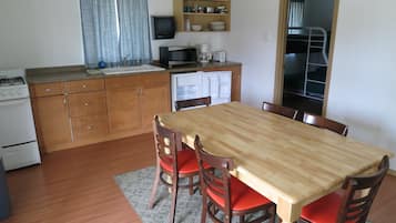 Duplex, 2 Bedrooms | 1 bedroom, free WiFi, bed sheets