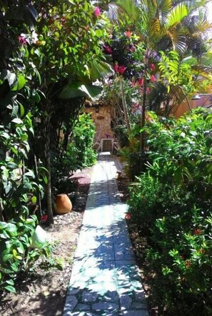 Property grounds - Pousada Montreux (Mata de São João)