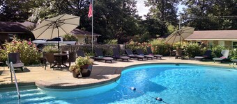 The Saugatuck Retro Resort Motel