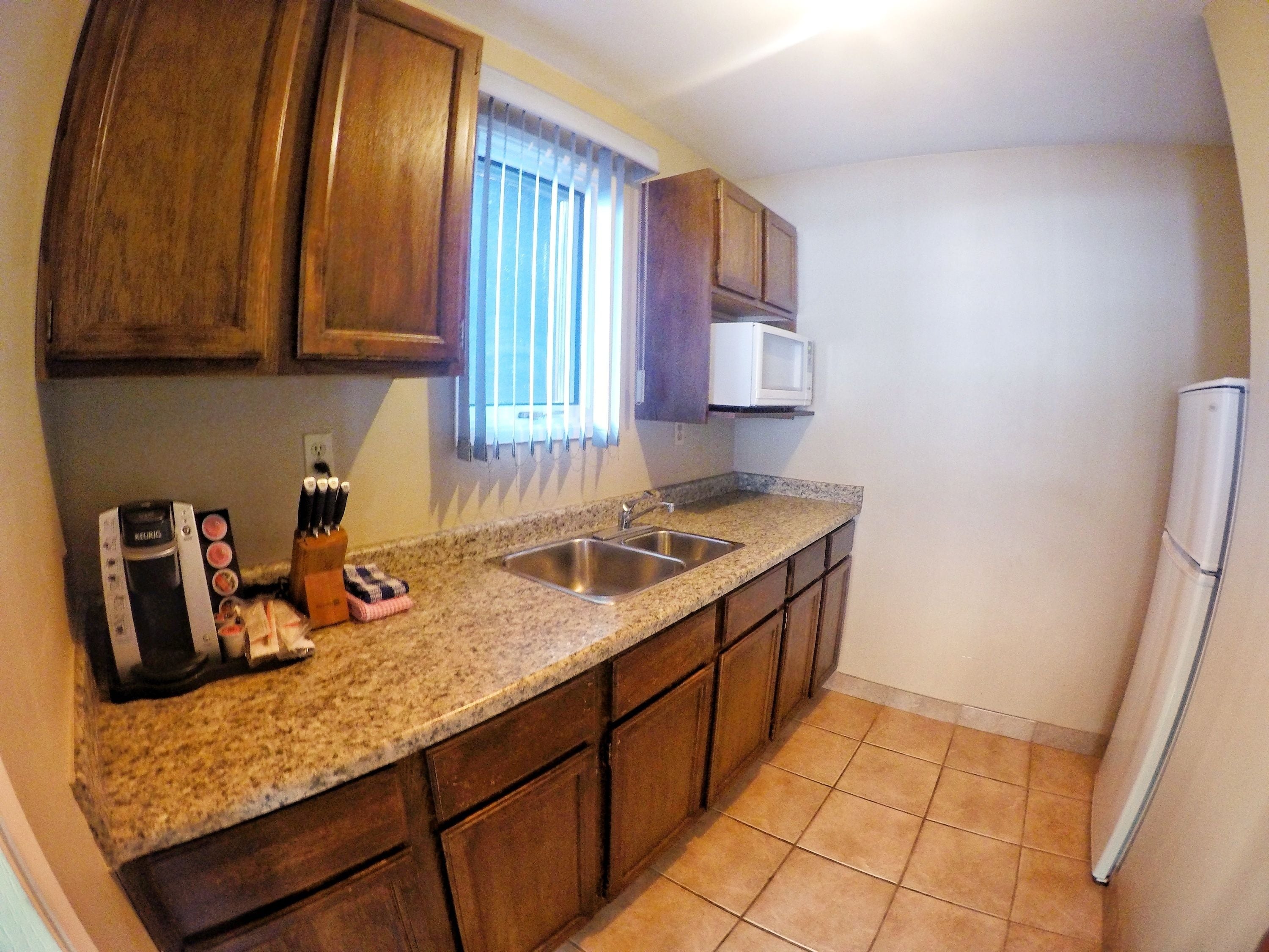 family suite (loft suite) | private kitchen | mini-fridge, microwave, electric kettle, toaster