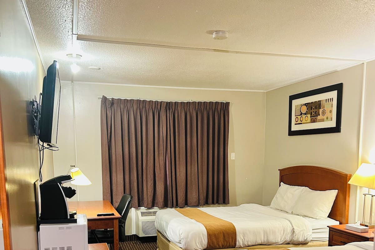 Mobiliario individual, escritorio, espacio para trabajar con un portátil