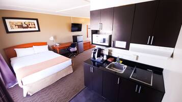 Desk, free WiFi, bed sheets