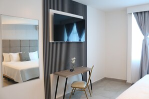 Deluxe Double Room, 1 King Bed