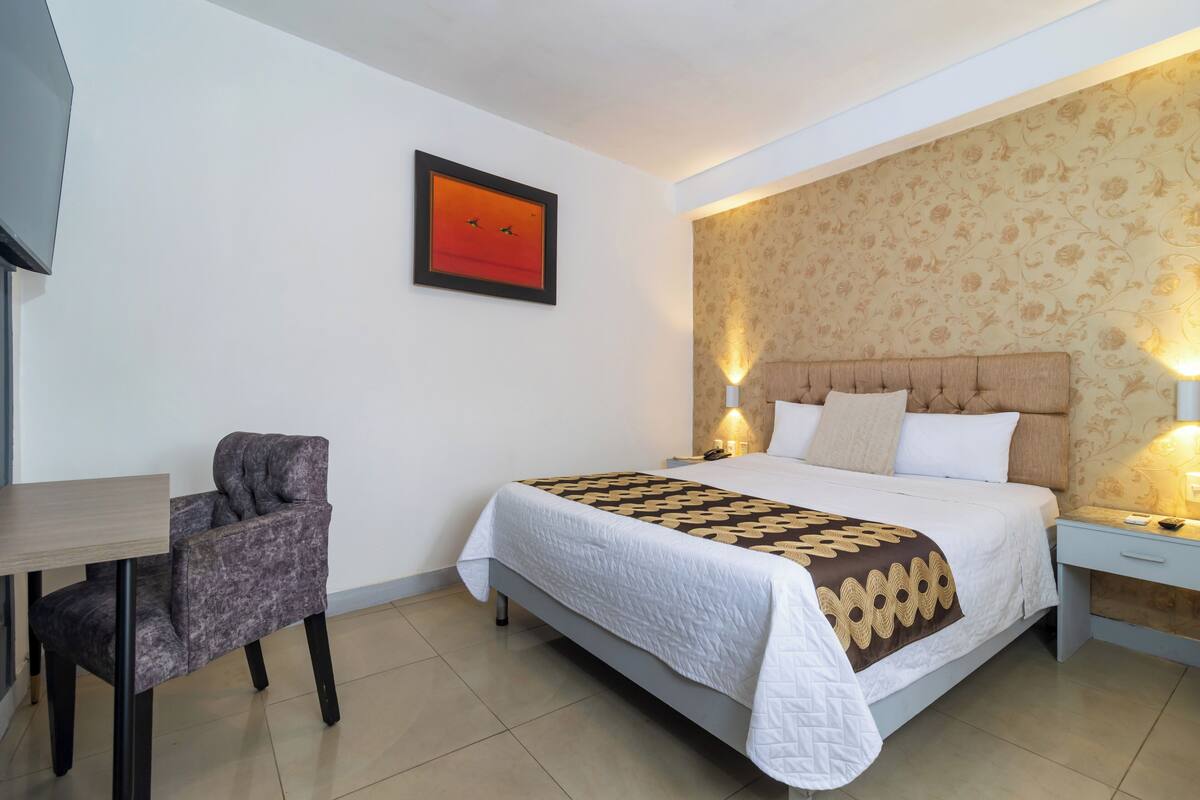 Down duvets, minibar, in-room safe, desk