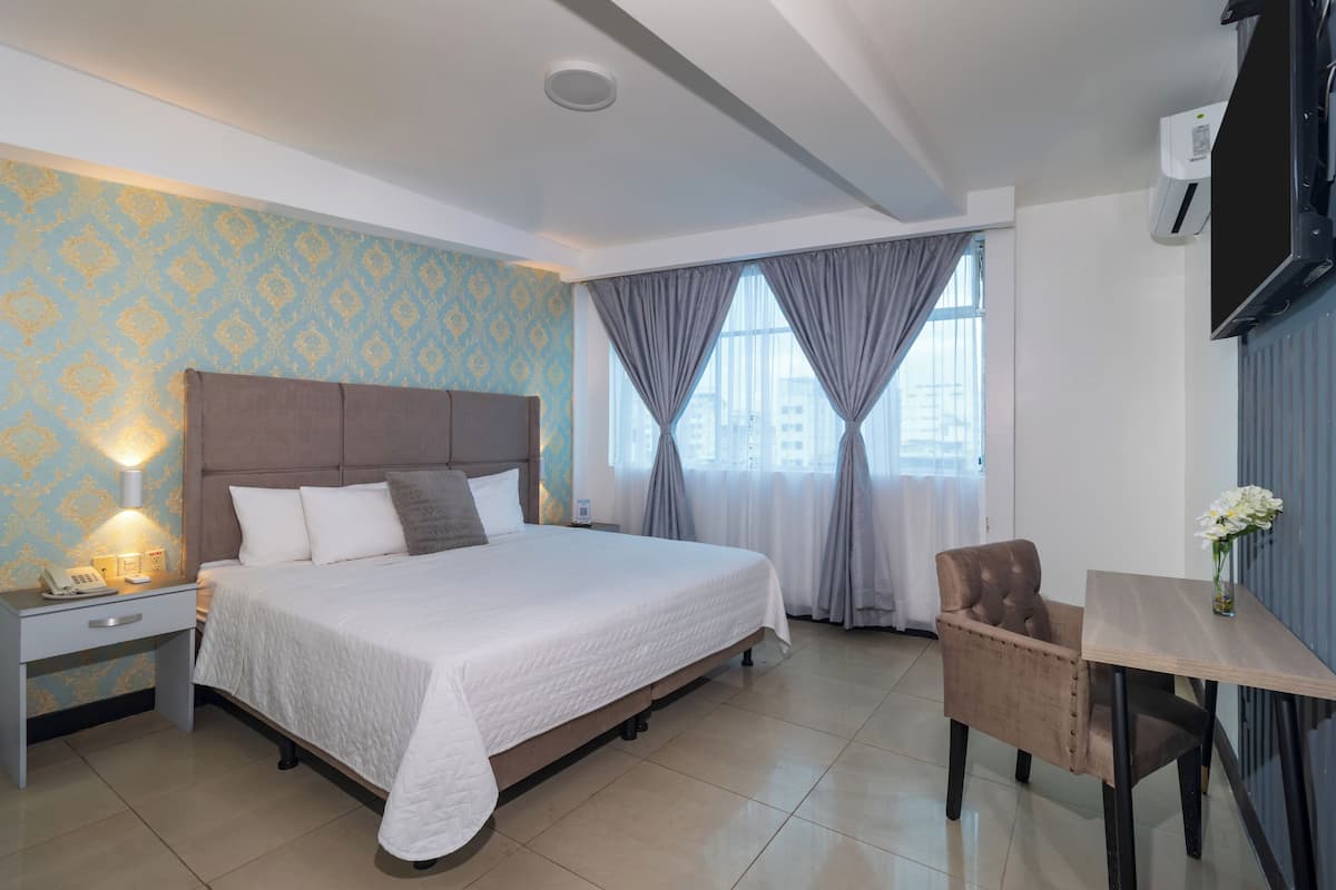 Down duvets, minibar, in-room safe, desk