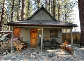 小屋, 1 张大床 (Tisher) | 特色装修、特色家居、免费 WiFi、床单