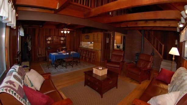 Classic Cabin, 2 Bedrooms | Living area | TV, fireplace, DVD player - 1028 Silverwood Circle (South Lake Tahoe)