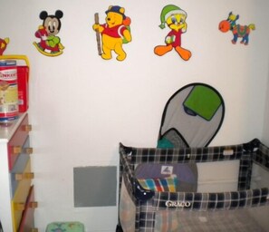 House, 3 Bedrooms | Children's theme room