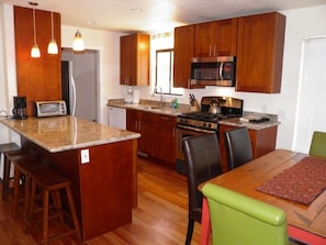 House, 5 Bedrooms, Lagoon View | Private kitchen | Full-sized fridge, microwave, stovetop, dishwasher