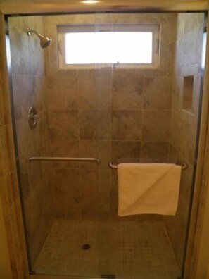 House, 5 Bedrooms, Lagoon View | Bathroom shower - 1858 Venice Drive (South Lake Tahoe)