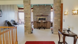 Reception hall - Arky's B&B (Smith River)