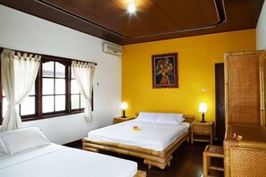 2 bedrooms, minibar, in-room safe, free WiFi - Yuli Bungalows (Legian)