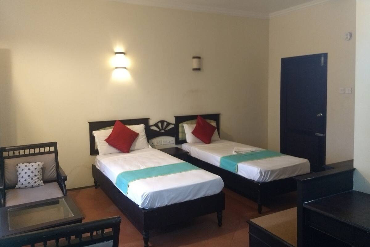 Superior Twin Room, 2 Single Beds, Garden View, Ground Floor
