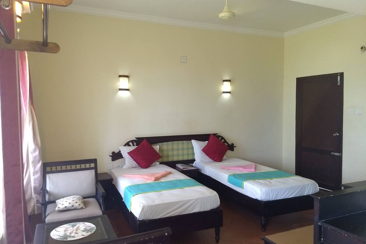 Superior Twin Room, 2 Single Beds, Balcony, Sea View