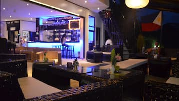 Bar lounge