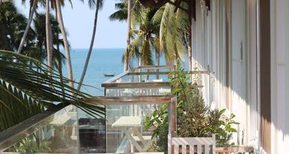 Sunrise Village Hotel