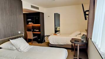 Phòng 3 Premium | 1 phòng ngủ, minibar, két bảo mật tại phòng