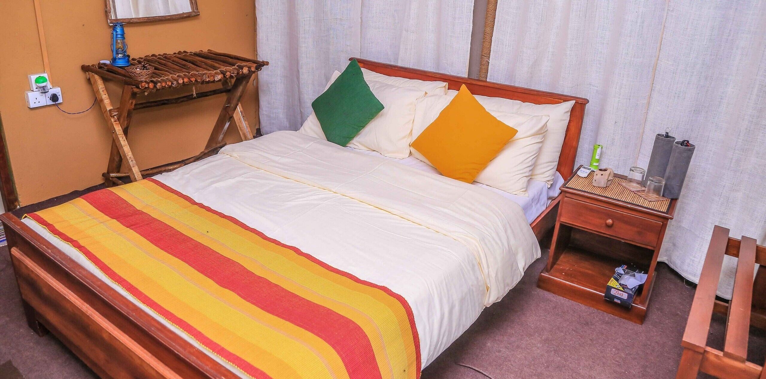 Luxury Tent, Park View | 1 bedroom, free cribs/infant beds, rollaway beds, free WiFi