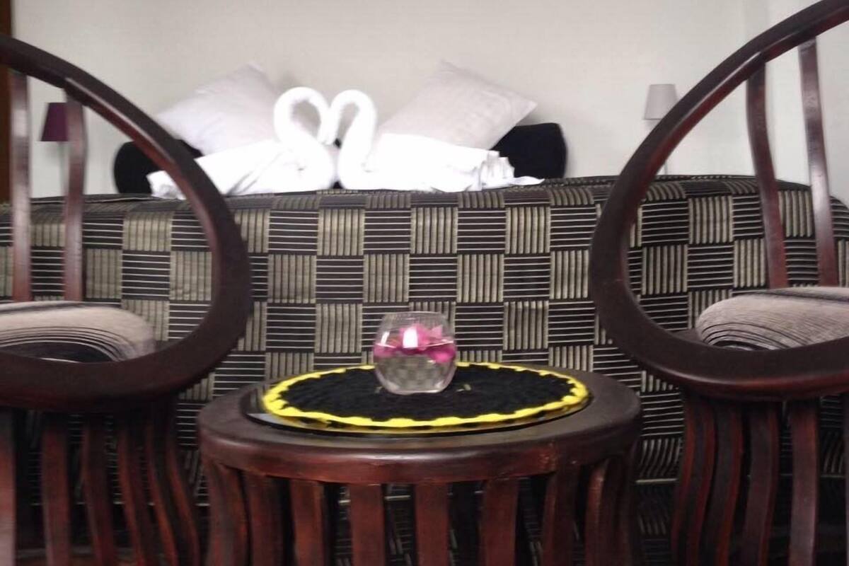 Desk, iron/ironing board, rollaway beds, free WiFi
