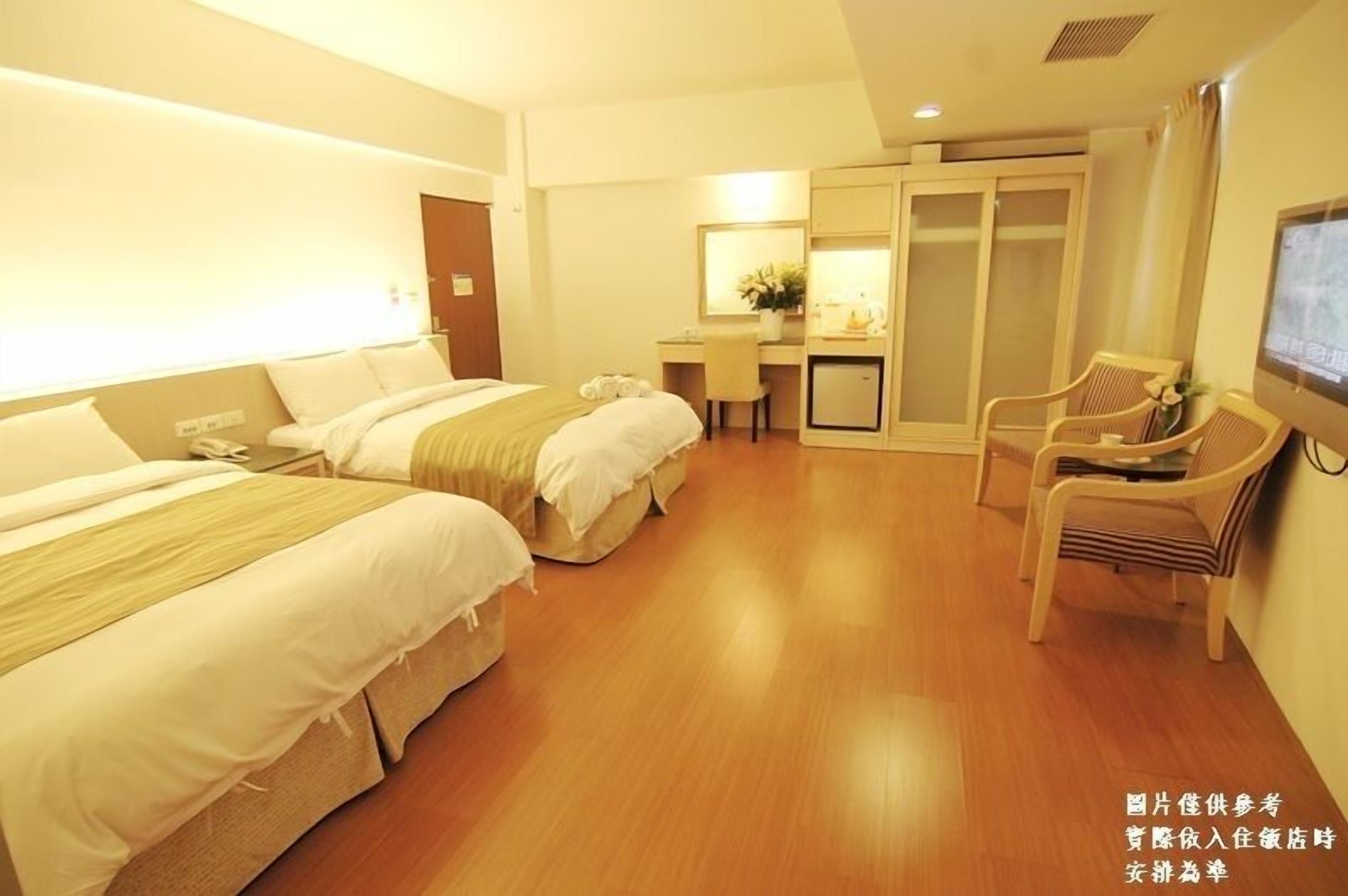 quadruple room | view from room