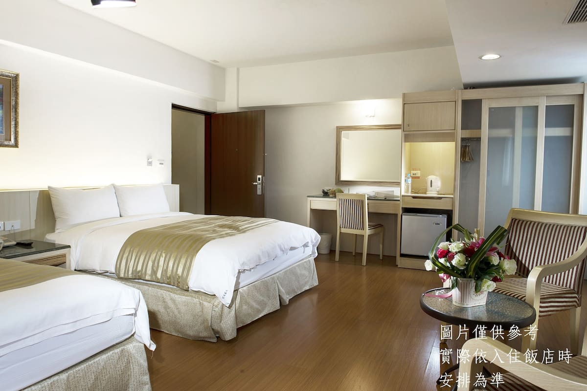 quadruple room | view from room