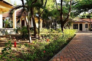 Garden - Doi Su Resort (Ham Thuan Nam)