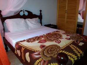 Apartment, 2 Bedrooms | 2 bedrooms, iron/ironing board, free cots/infant beds, free WiFi