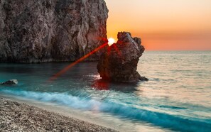 Beach nearby - Argo Maisonettes & Suites (Lefkada)