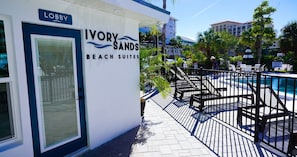 Exterior - Ivory Sands Beach Suites (Clearwater Beach)