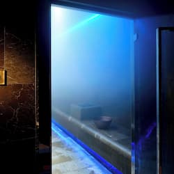 Couples treatment room(s), sauna, hot tub, steam room