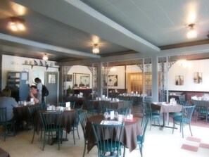 Frühstück, Mittagessen und Abendessen