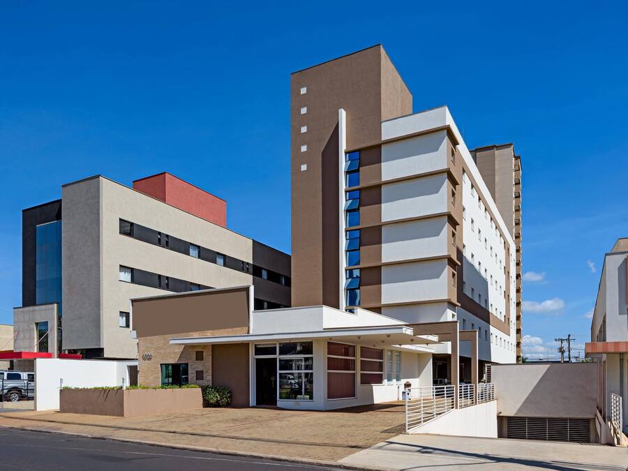 Fachada da propriedade