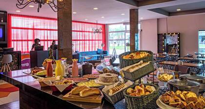 Golden Tower Express Braz Olaia by FĂȘnix HotĂ©is